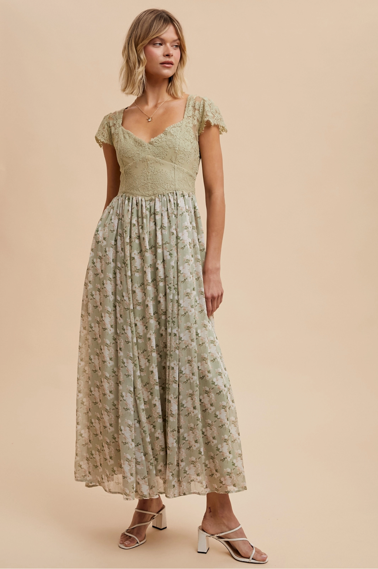 Scalloped Lace Contrast Maxi Dress