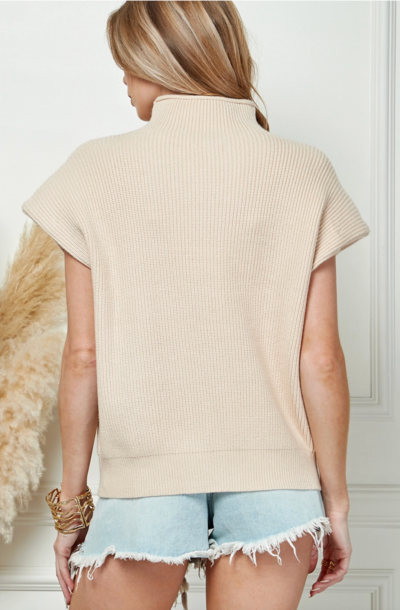 Wide Shoulder  Short Sleeve Sweater Top